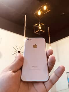 Iphone 7 32gb pta urgent sale