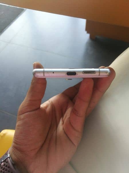 Sony Xperia 1 (White colour) 4