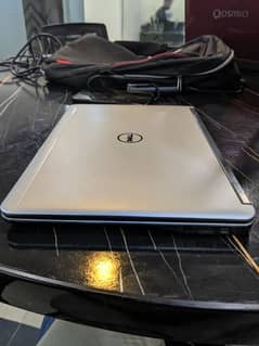 Dell latitude 7240 |Core i7 4th Generation| 8 GB RAM| 256 GB SSD