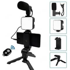 Vloging kit with microphone