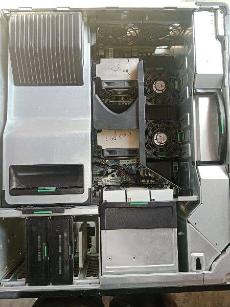 Hp Z800 workstation intel Xeon 85,000 cheak description 03060760162 1