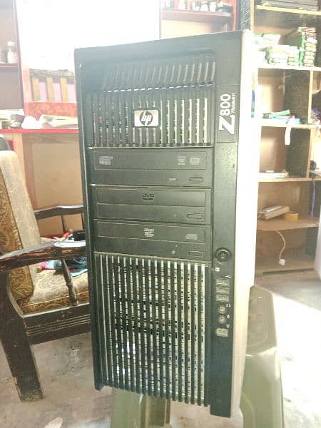 Hp Z800 workstation intel Xeon 85,000 cheak description 03060760162 8