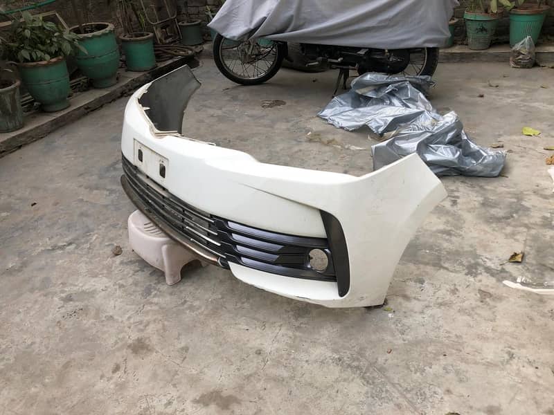 toyota grande 2018 bumper for sale 6