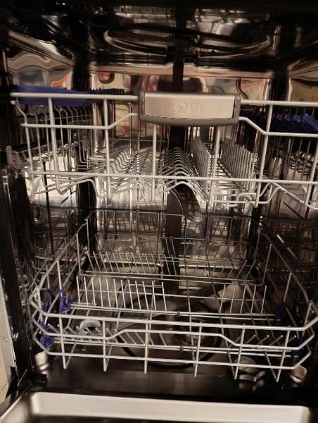 LG Dishwasher D1450 6