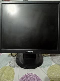 Samsung SyncMaster 710N Desktop For Sale In Good Price