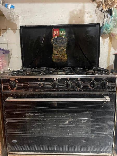 cooking range with five stoves in best condition. 5