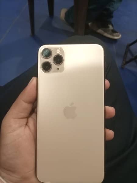 iPhone 11 Pro Max 1