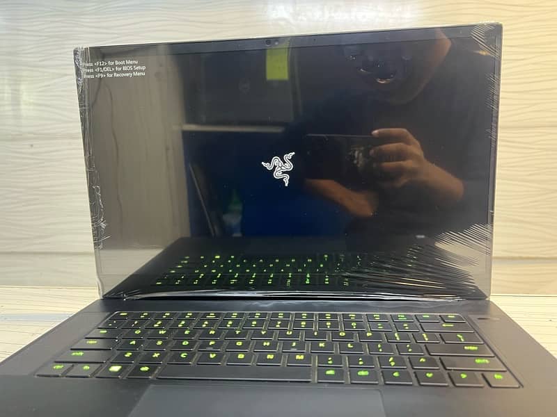 Razer Blade 15 Advance 2019 Core i7 9th Generation in 10/10 Condition 1