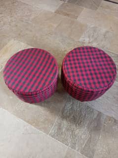 2 STOOLs