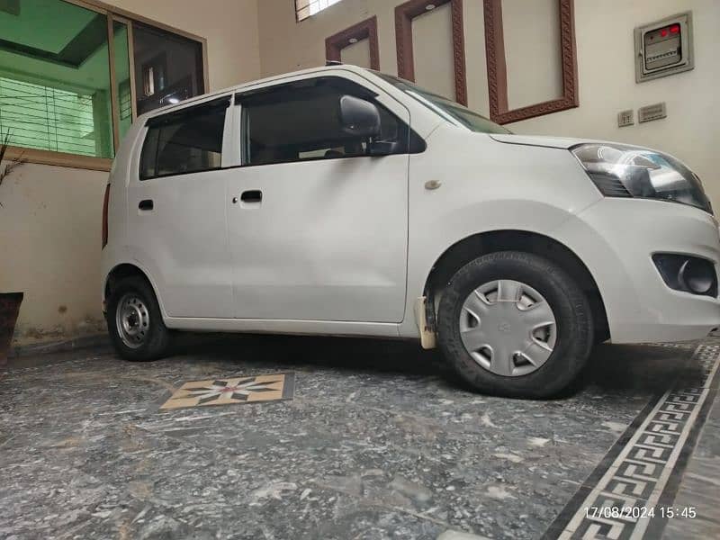 Suzuki Wagon R 2022 URGENT SALE 17