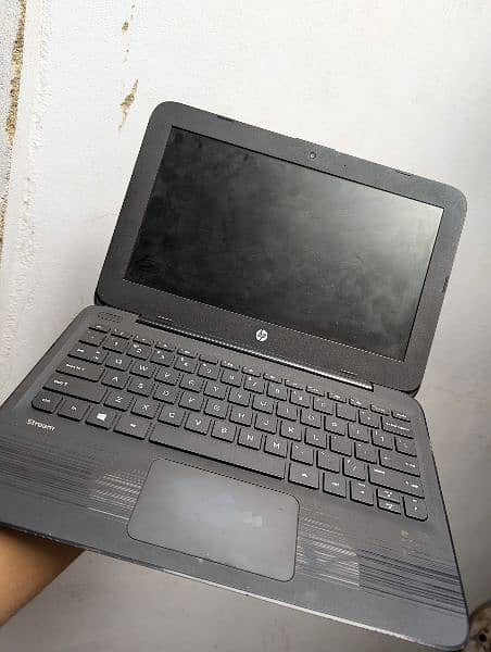 hp stream book 0