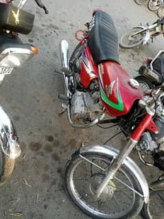 selling Honda 125