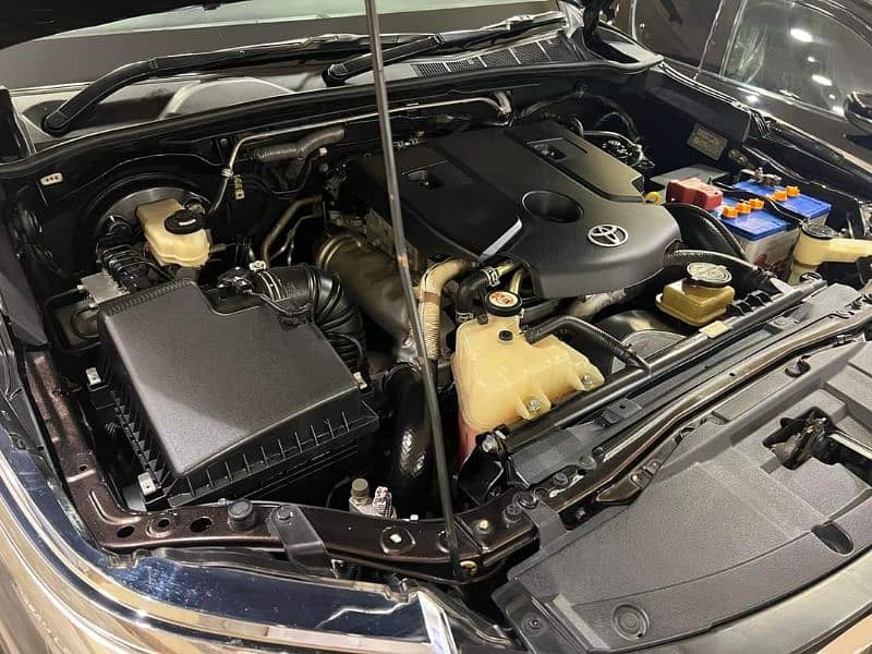 *TOYOTA FORTUNER 2.8 SIGMA Σ4 MODEL 2018 REGISTERED 2018 18