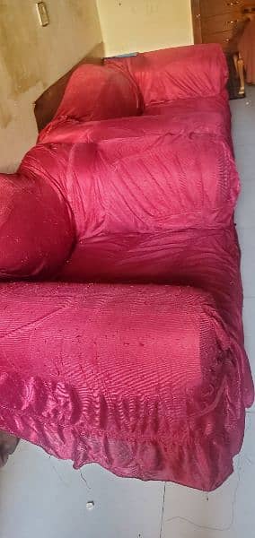 condition 10/9 . . brndnew sofa set . . 0