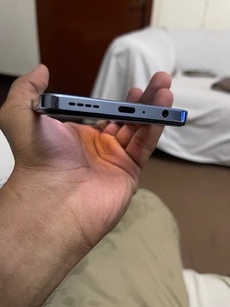 INFINIX HOT 40PRO 4