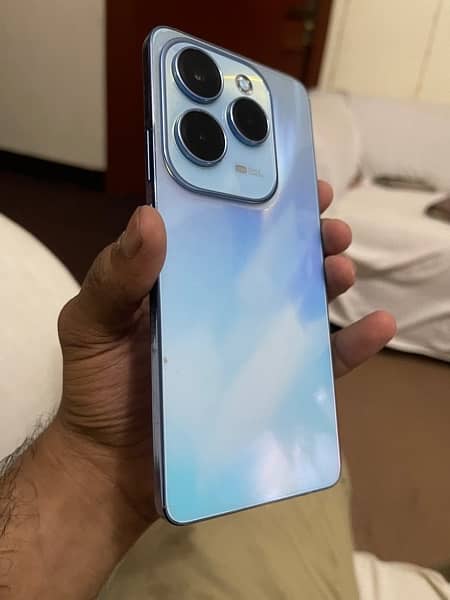 INFINIX HOT 40PRO 6