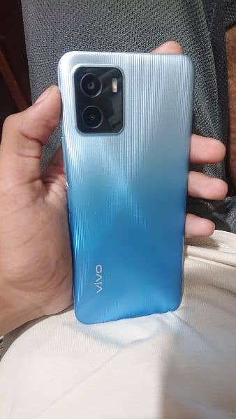 vivo y15s 3