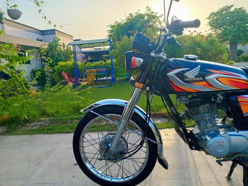 Honda CG125 7