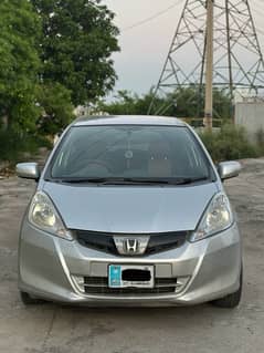 Honda Fit 2011 modal 14 isb reg need to sale urgent (finl price)