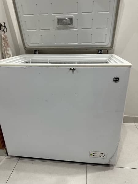 Pel freezer for sale. . 4