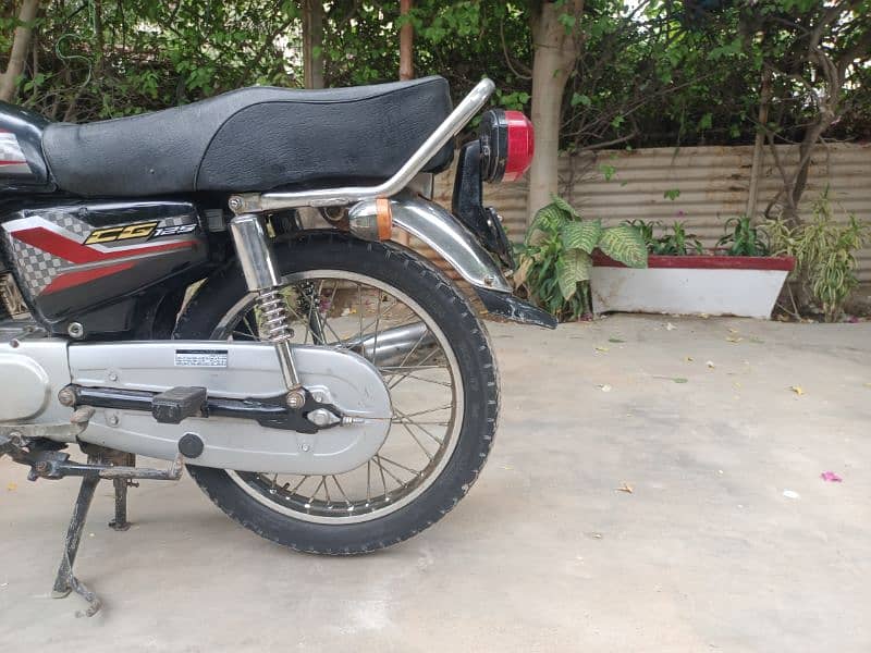 Honda cg 125 (2009). Punjab registration 6