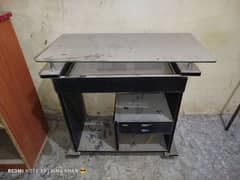 Computer table