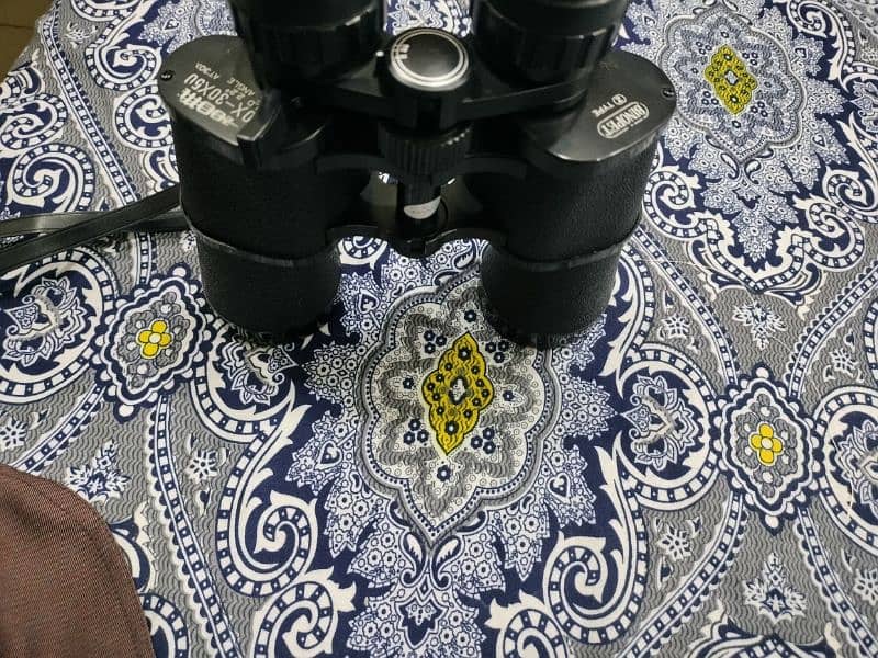 binoculars 5