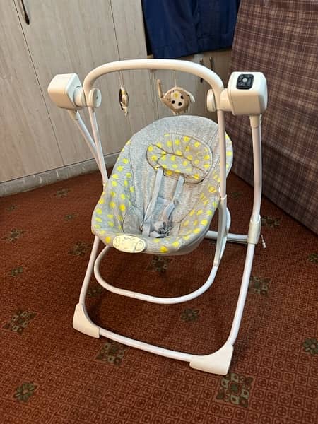 Graco cozy duet swing and rocker 5