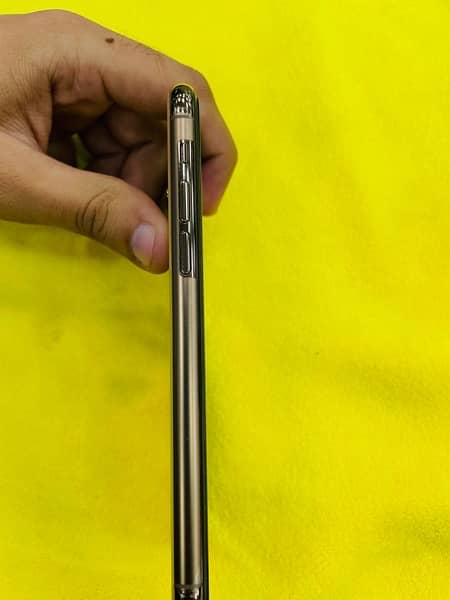 iphone 11pro 256gb non pta 4