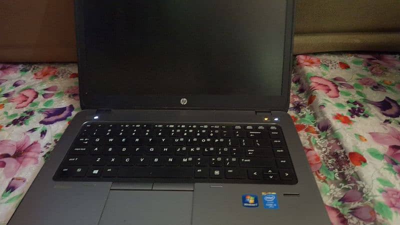 urgent sale personal use laptop 6