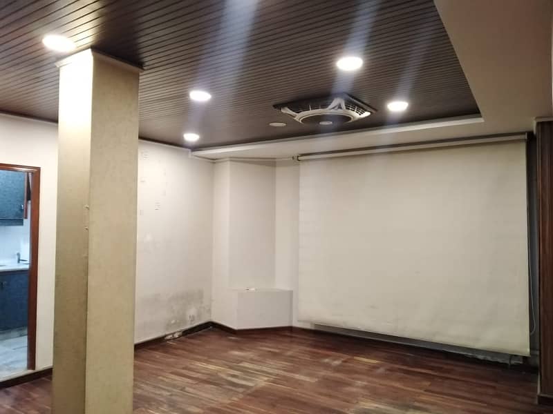 900 Sq Ft Corporate Office Available For Rent On Reasonable Rent Gulberg 3 Lahore 14