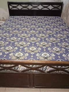 double bed 6/6 without mattress