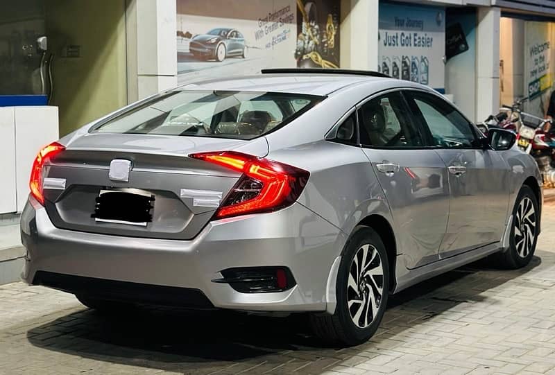 Honda Civic Oriel 2019 6