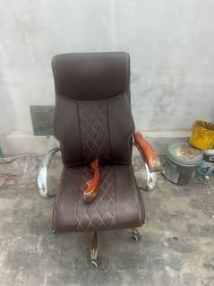 revolving chair for sale. . . . . . 0