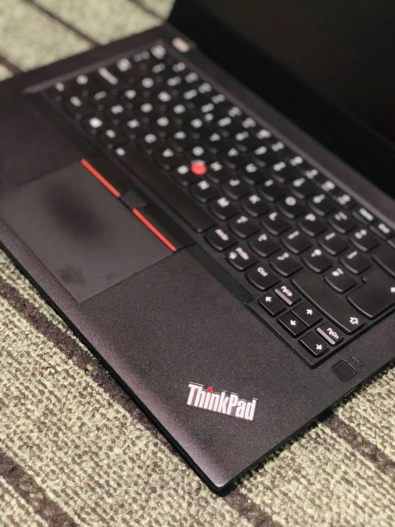 Lenovo T480 Core i7 8TH Gen with 2GB Nvidia Graphics 8/256 5