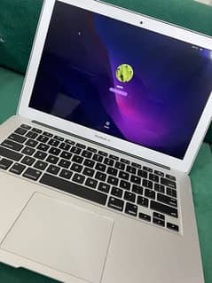 MacBook Air 2017 13.3 inch dispaly 0