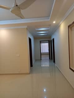 1 Kanal Basement Available For Rent in E/11 0