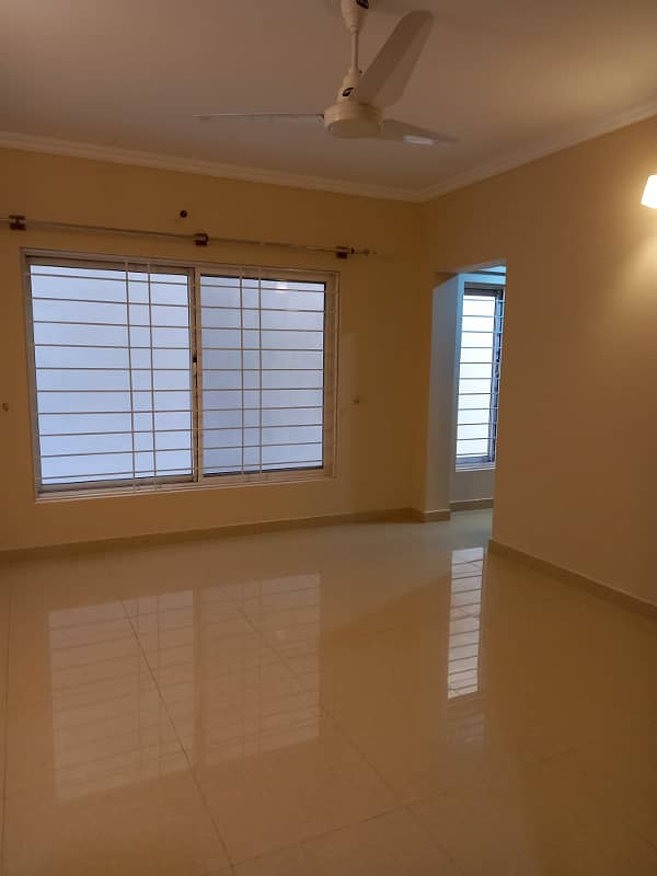 1 Kanal Basement Available For Rent in E/11 6