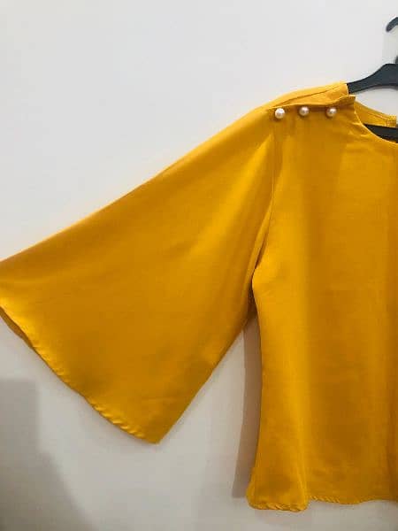 YELLOW MANTRA SHORT SHIRT (price negotiable) 2