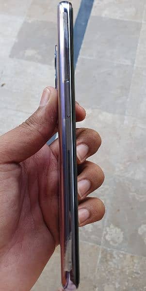 one plus 9 8+8 /128 10/10 condition 2