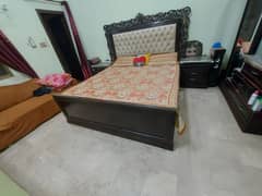 BED SIDER & DRESSING TABLE