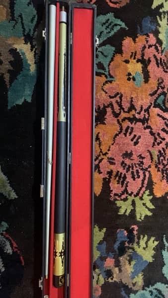 unicorn cue for sell in very reasonable price . 3