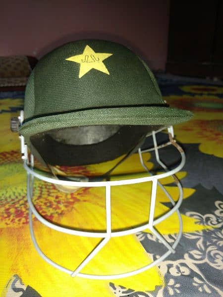 Cricket kit in good condition 7 to 11 years 2