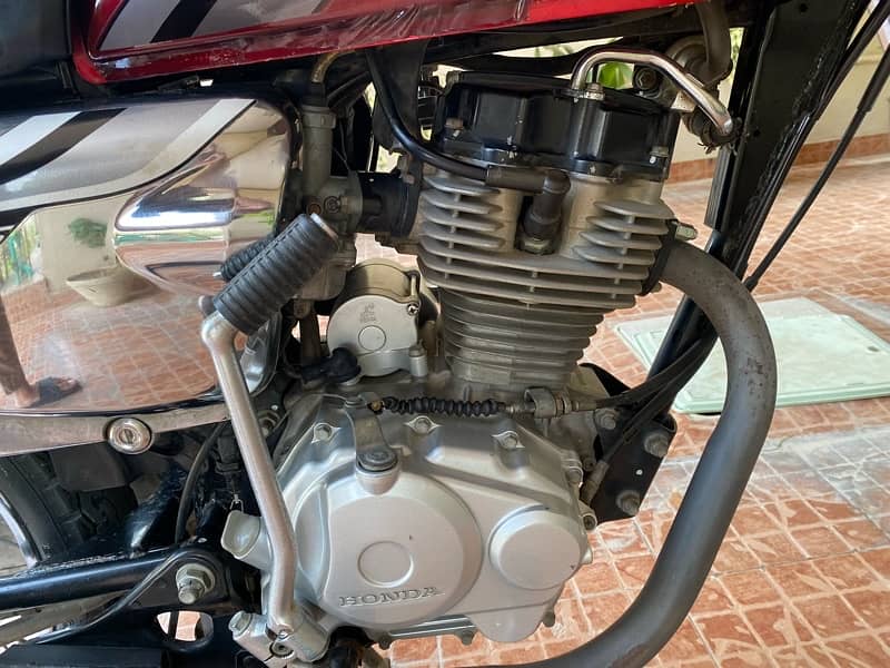 Honda CG125 2019 Special Edition 4