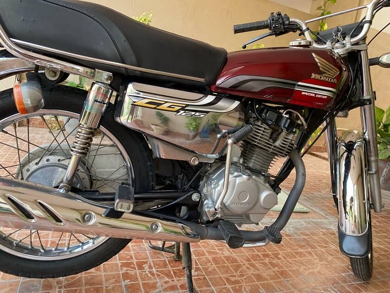 Honda CG125 2019 Special Edition 6