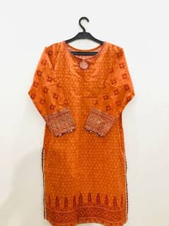 ORIGINAL BRAND ZEEN KURTI (price negotiable)