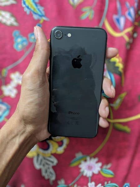 iphone 8 64 gb non pta jv nhi hai srif non pta hai 5