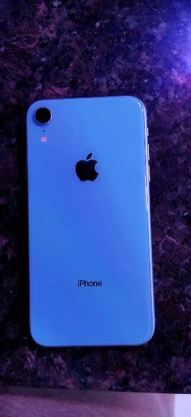 iPhone XR 0