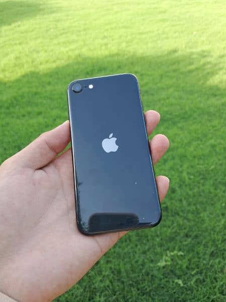 iPhone SE 2020 (PTA APPROVED) 1