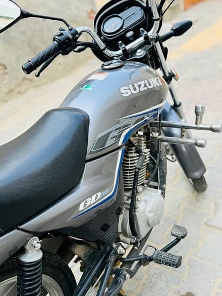 Suzuki GD 110 3